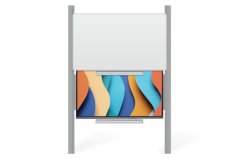 INTERAKTIVNÍ SESTAVA LCD PANEL S PŘEDNÍ KRYCÍ TABULÍ NA PYLONU AL