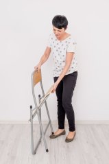 Folding school chair