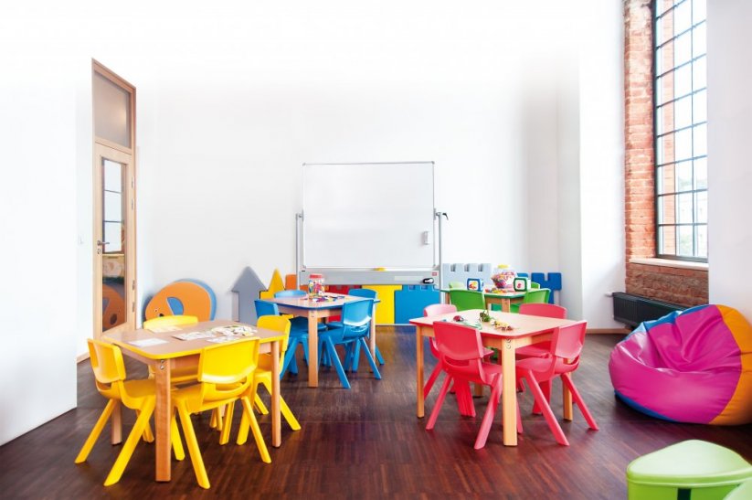 Dětský výškově nastavitelný stůl ČTVEREC - Barva: Červená