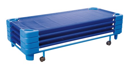 Trolley for plastic beds